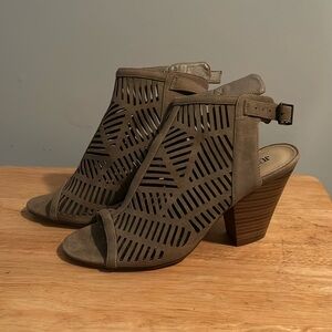 Just Fab heeled sandals